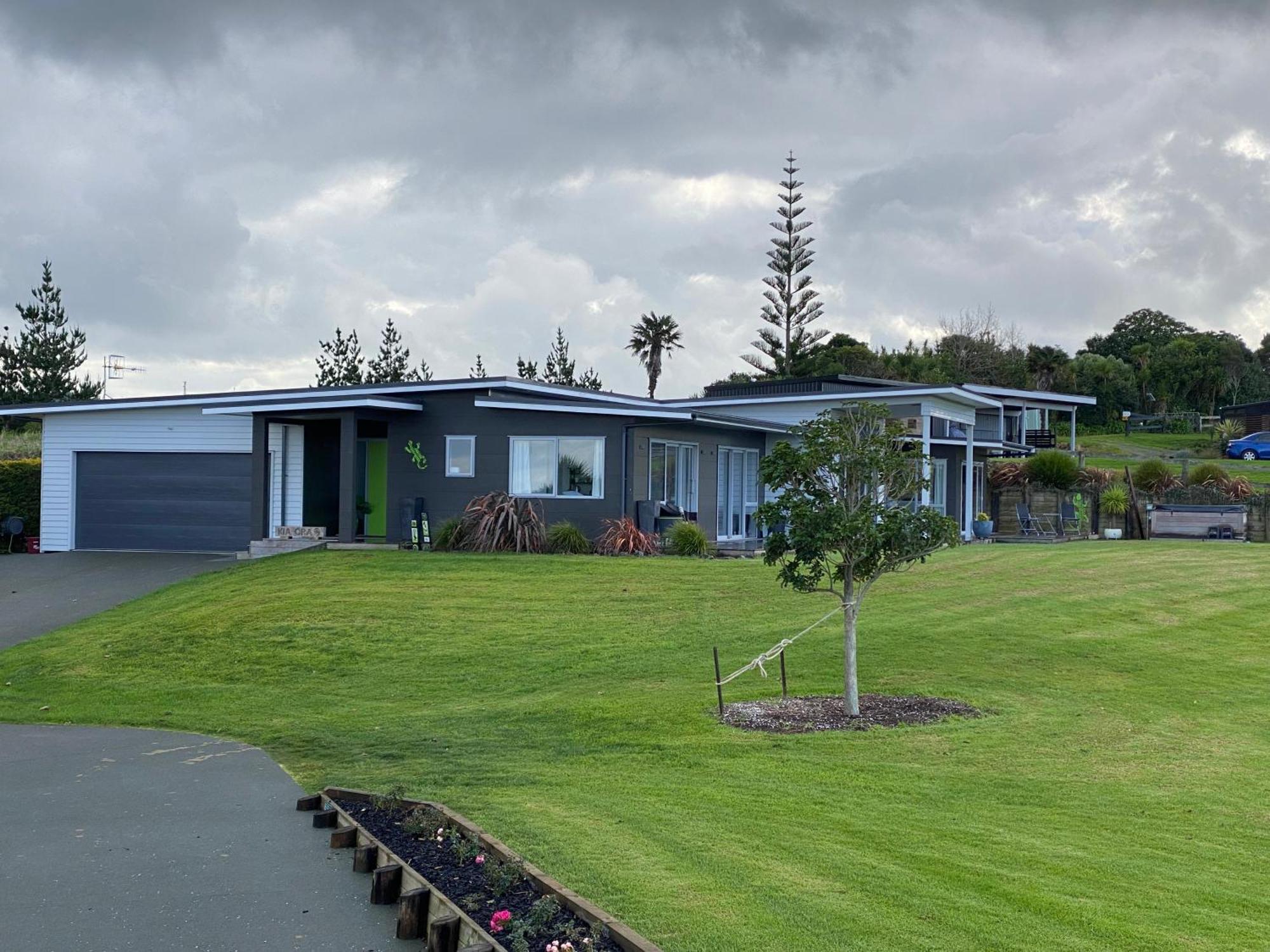 Moko Hiwi Escape Ruakaka - Tui Suite Esterno foto